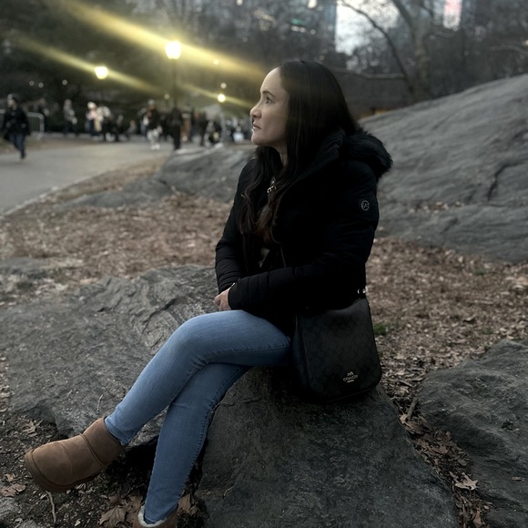 Meet your Posher, Erika - Picture 1 of 1